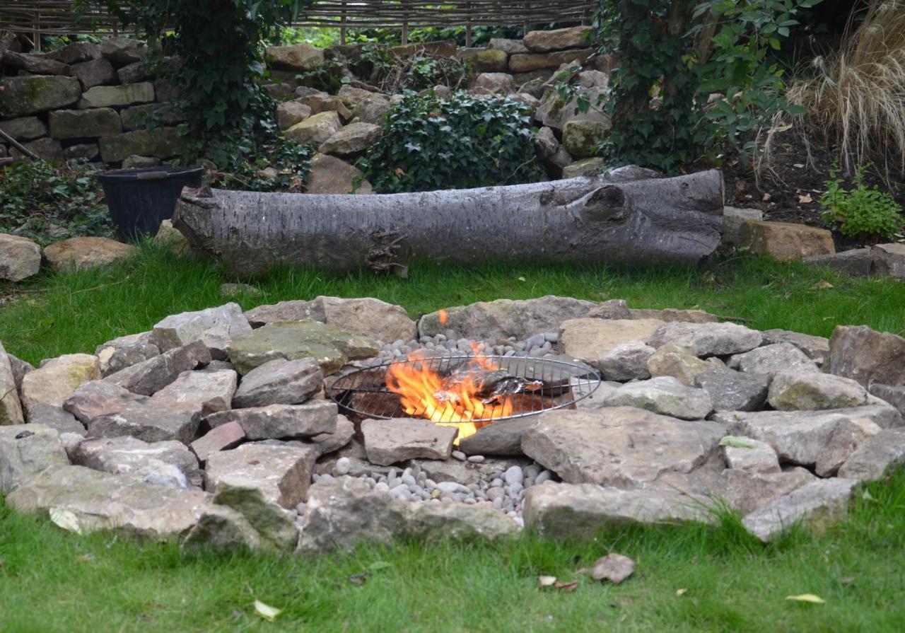 Stamford Meadows Glamping With Private Hot Tubs Hotel ภายนอก รูปภาพ