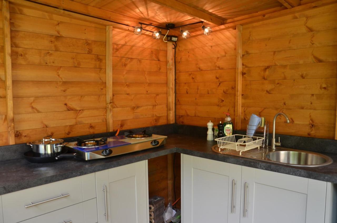 Stamford Meadows Glamping With Private Hot Tubs Hotel ภายนอก รูปภาพ